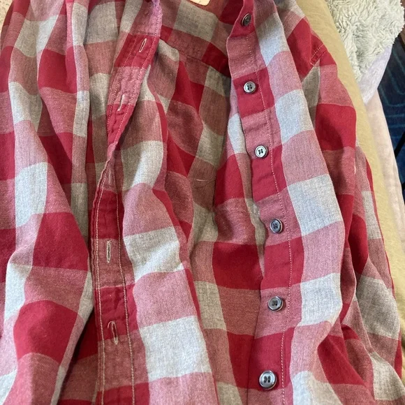 J.Crew women’s Red and Gray Buffalo paid Button-Up Shirt size L - Picture 4 of 5